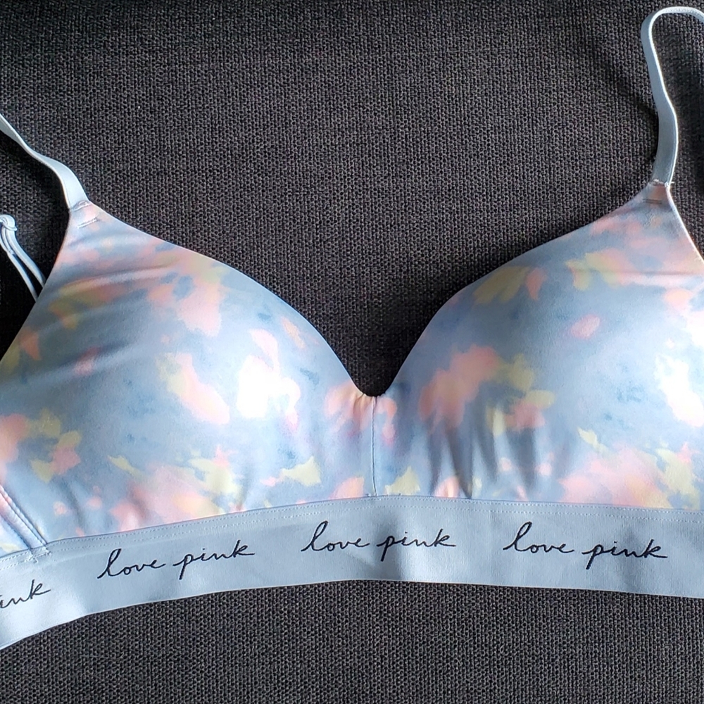 PINK Victoria's Secret bra